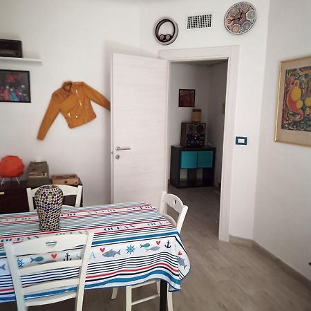 Grand F2 60Mq Centre Antibes, Proche Plages, Commerces, 2 Balcons, Parking, Train, Bus, Deco Vintage, Pet Friendly, Ideal Famille Ou 1-2 Couples ภายนอก รูปภาพ