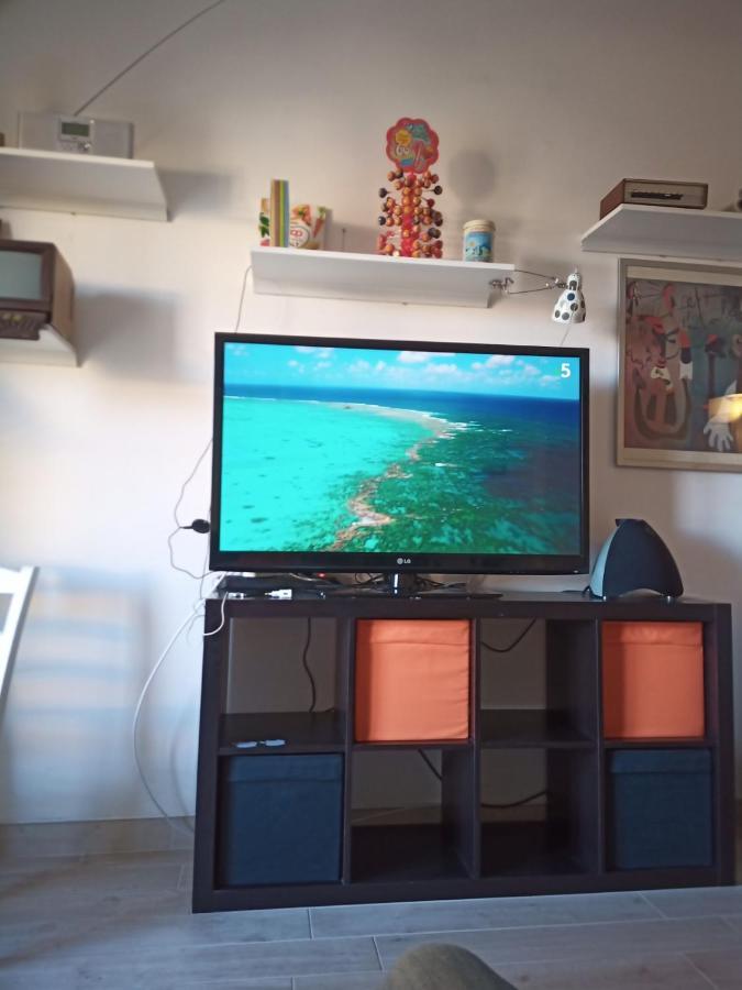 Grand F2 60Mq Centre Antibes, Proche Plages, Commerces, 2 Balcons, Parking, Train, Bus, Deco Vintage, Pet Friendly, Ideal Famille Ou 1-2 Couples ภายนอก รูปภาพ