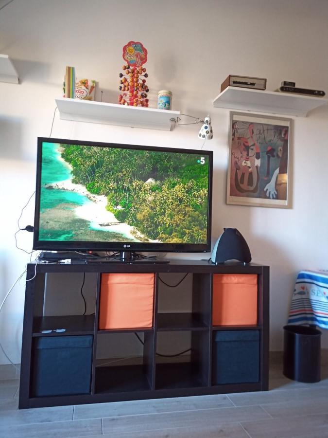 Grand F2 60Mq Centre Antibes, Proche Plages, Commerces, 2 Balcons, Parking, Train, Bus, Deco Vintage, Pet Friendly, Ideal Famille Ou 1-2 Couples ภายนอก รูปภาพ