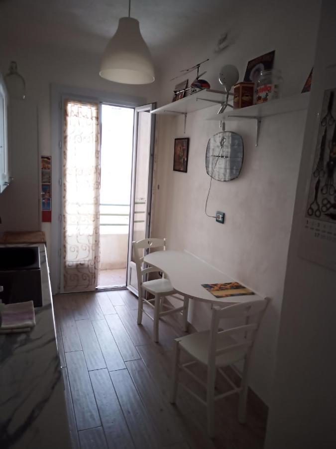 Grand F2 60Mq Centre Antibes, Proche Plages, Commerces, 2 Balcons, Parking, Train, Bus, Deco Vintage, Pet Friendly, Ideal Famille Ou 1-2 Couples ภายนอก รูปภาพ