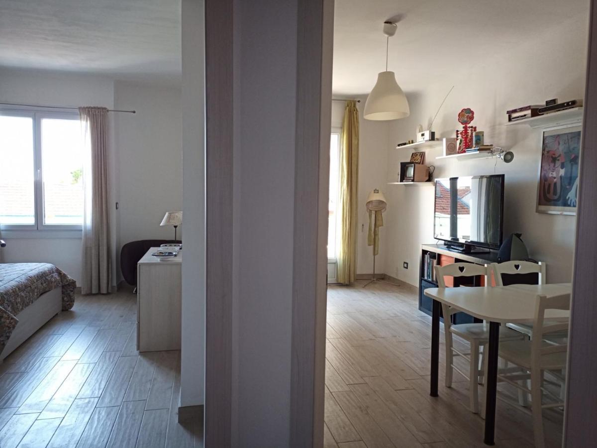 Grand F2 60Mq Centre Antibes, Proche Plages, Commerces, 2 Balcons, Parking, Train, Bus, Deco Vintage, Pet Friendly, Ideal Famille Ou 1-2 Couples ภายนอก รูปภาพ
