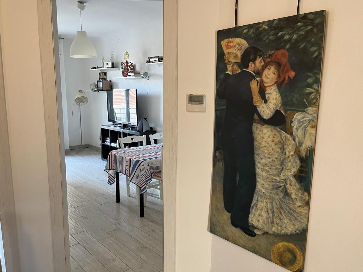 Grand F2 60Mq Centre Antibes, Proche Plages, Commerces, 2 Balcons, Parking, Train, Bus, Deco Vintage, Pet Friendly, Ideal Famille Ou 1-2 Couples ภายนอก รูปภาพ
