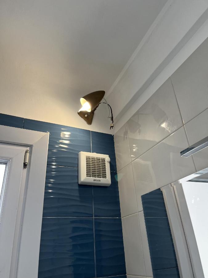 Grand F2 60Mq Centre Antibes, Proche Plages, Commerces, 2 Balcons, Parking, Train, Bus, Deco Vintage, Pet Friendly, Ideal Famille Ou 1-2 Couples ภายนอก รูปภาพ